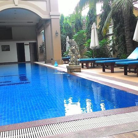 Bali Hotel Phnom Penh Camera foto